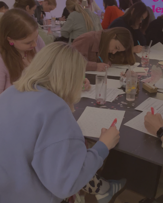 Female Fire: Tanzworkshop zum Weltfrauentag