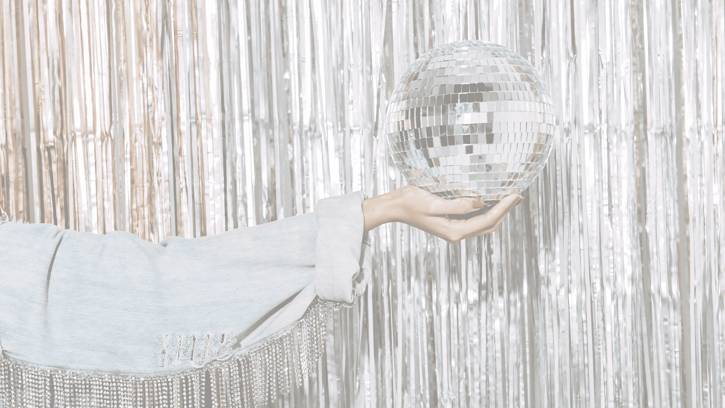 LOVE YOURSELF LOUD: DJ Night & Selflove-Art
