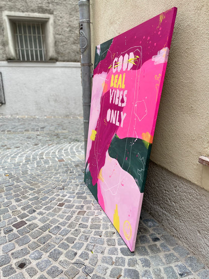 Real Vibes Only: Mixed Media Kunstwerk von Julia Wenderoth (114 x 145 cm)
